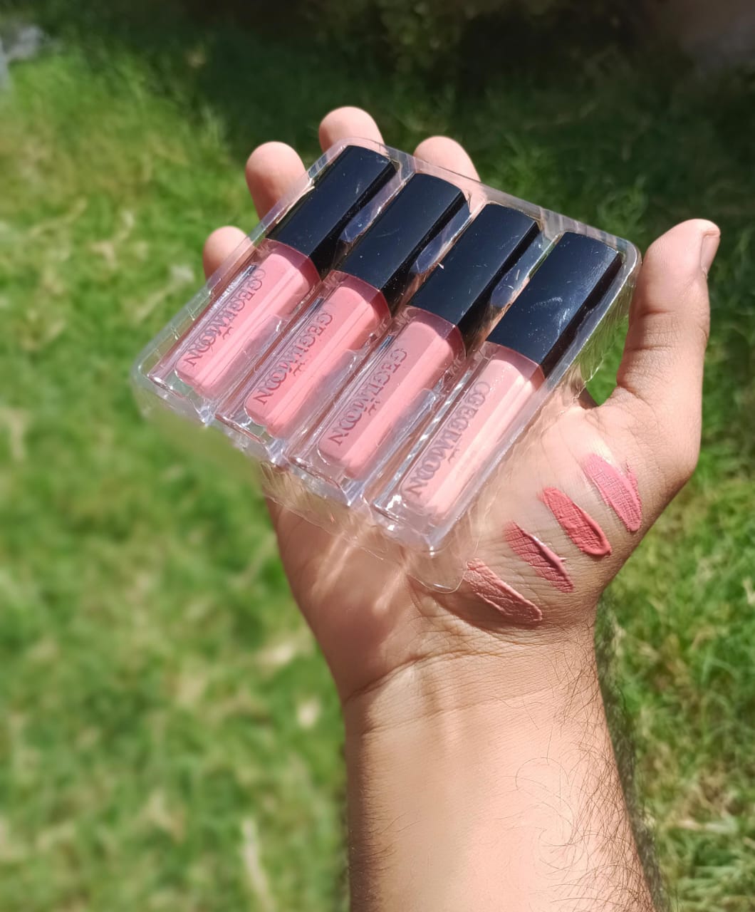 Pack Of 4 New Pigmented Lip Gloss, Natural Colour Moisturizing Lip Gloss, High Quality Lip Gloss