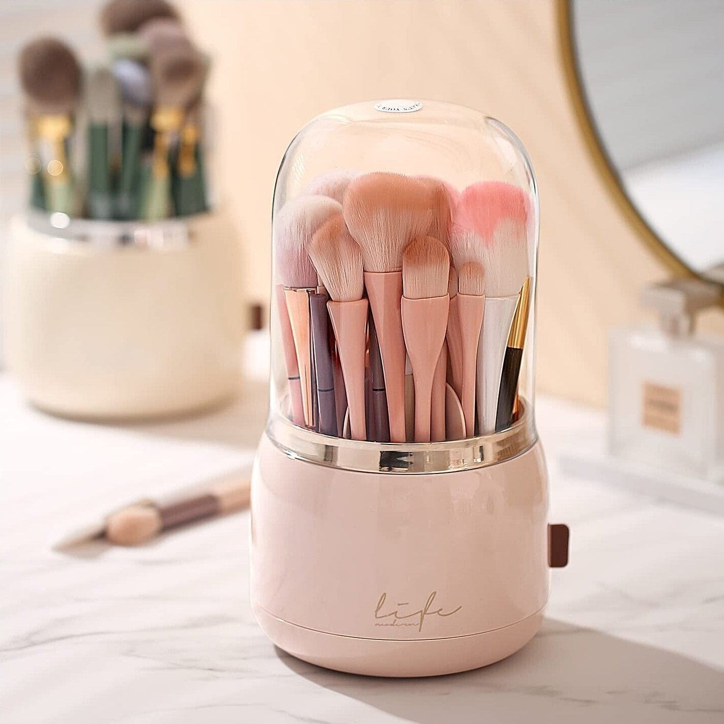 Fancy 360° Rotating Makeup Brushes Holder, Portable Desktop Makeup Brush Organizer With Lid, Desktop Makeup Brush Storage Bucket, Lipstick Eyebrow Pencil Holder, Vanity Dressing Table Brush Display Box, Acrylic Dust Free Waterproof Makeup Container